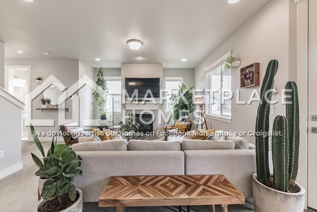 Building Photo - 8122 River Run Dr