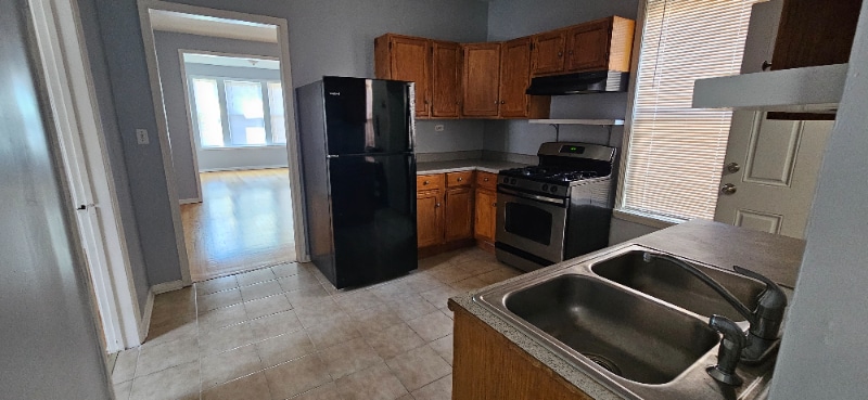 Building Photo - 3418 W Armitage Ave