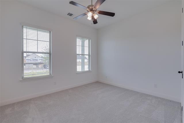 Building Photo - 820 Mallard Dr
