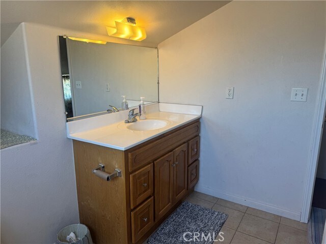 Building Photo - 758 W Longden Ave