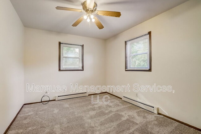 Building Photo - 416 S Bird St