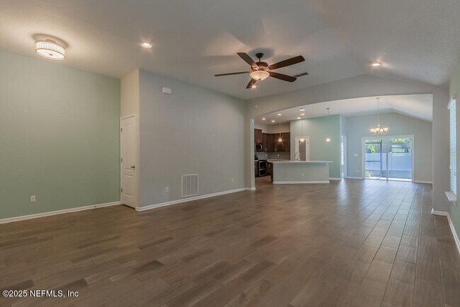 Building Photo - 16326 Hunters Hollow Trail