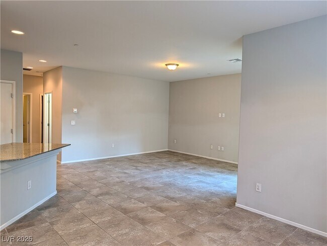 Building Photo - 6114 Scarlet Leaf St