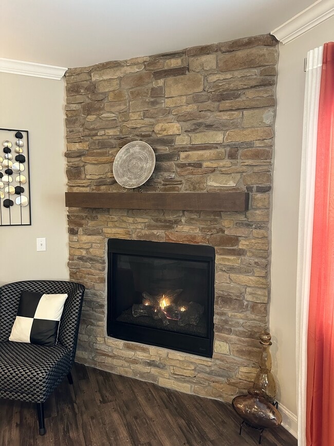 Building Photo - 335 National Dr