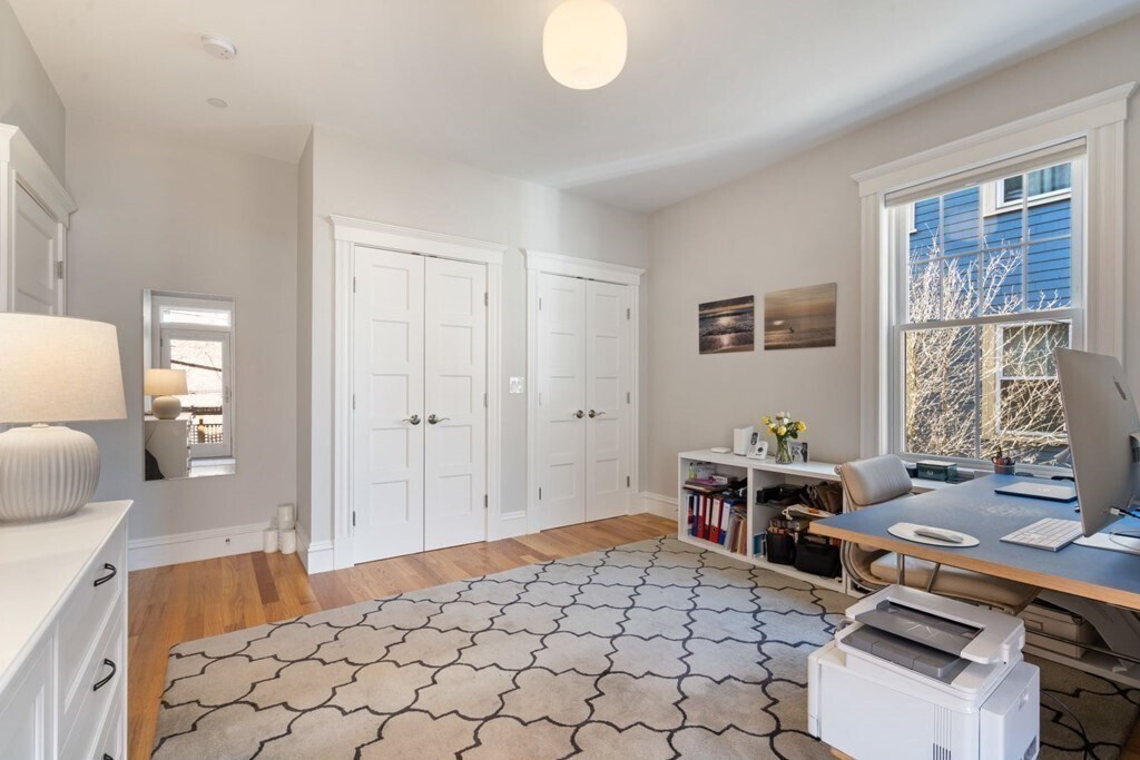 Building Photo - 35 Upland Rd