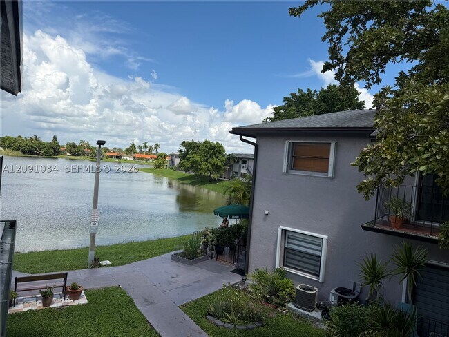 Building Photo - 13331 SW 17th Ln