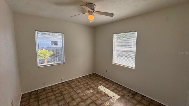 Building Photo - 13920 3rd St