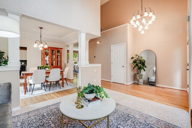 Building Photo - Beautiful 4 Bed, 3 Bath Rental Home in Bea...