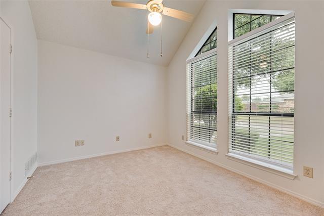 Building Photo - 2209 Winona Dr