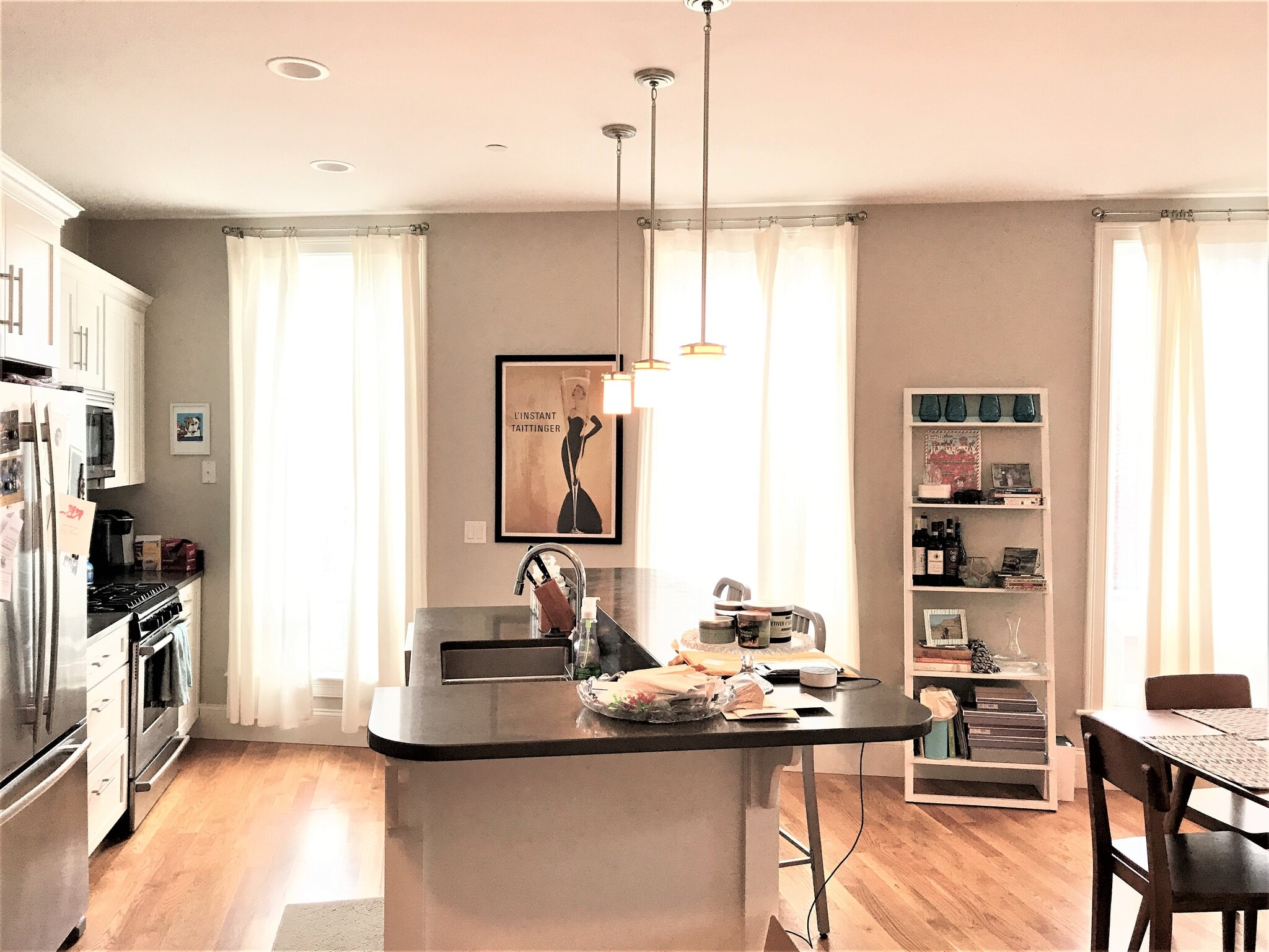 Building Photo - 168 Hampshire St