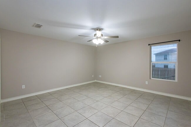 Building Photo - 2203 Durazno Ct