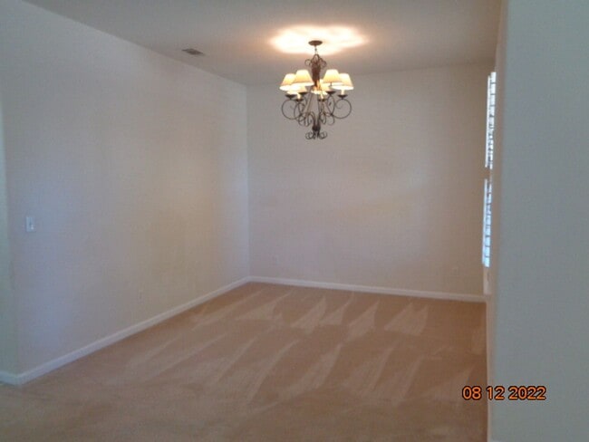 Building Photo - 1205 Valley Glen Dr