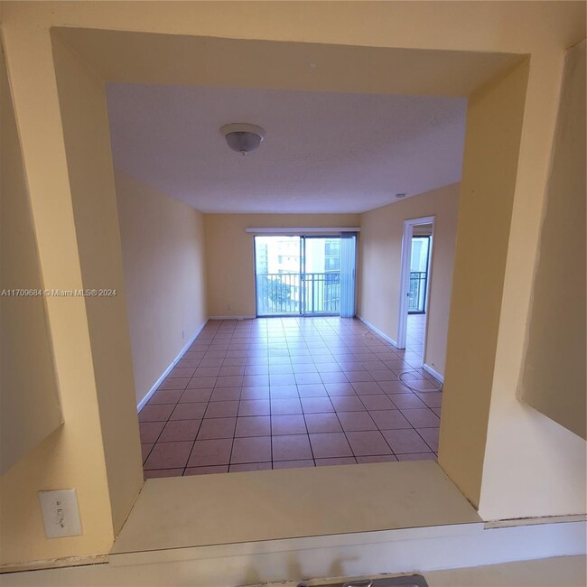 Building Photo - 2 bedroom in Miramar FL 33025