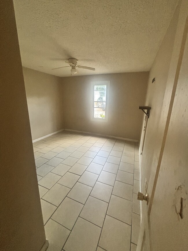 Building Photo - 117 Herron Dr