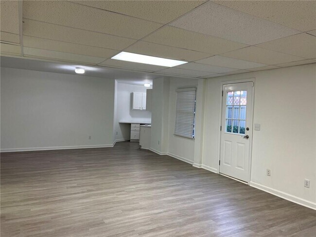 Building Photo - 4510 Chattahoochee Plantation Dr SE