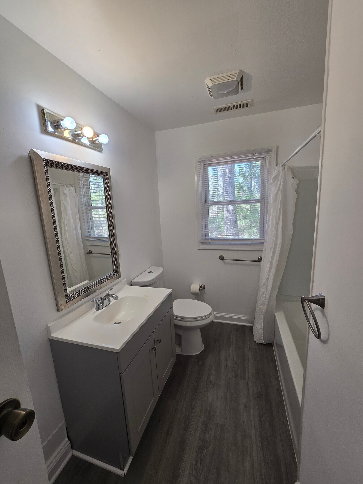 Building Photo - 8705 Sedgemoor Dr