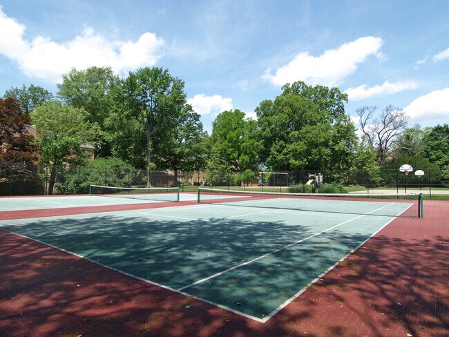 Building Photo - 11315 Commonwealth Dr