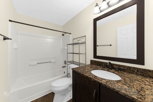 Building Photo - 2751 Odlum Dr