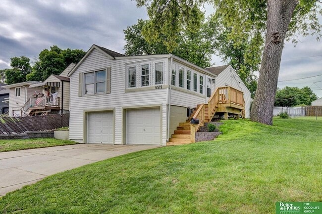 Building Photo - 6519 Parker St