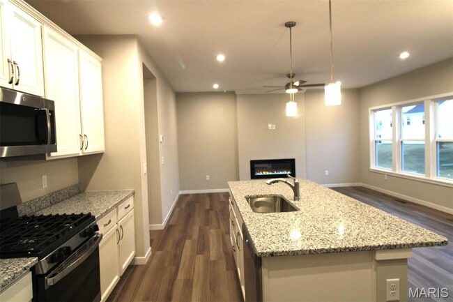 Building Photo - 331 Dalriada Blvd