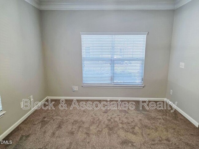 Building Photo - 124 Braeside Ct