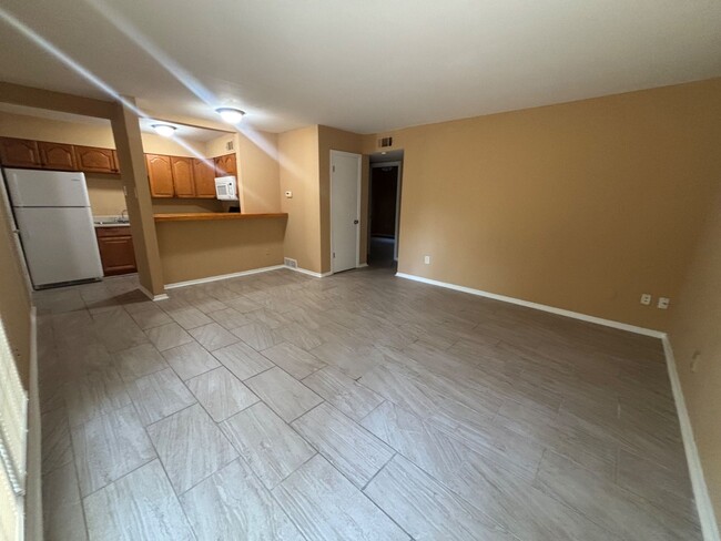 Building Photo - Vinton Avenue Apartments