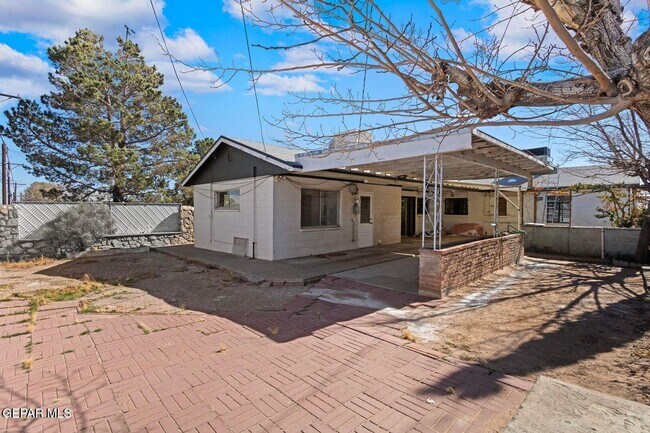 Building Photo - 3605 Taylor Ave