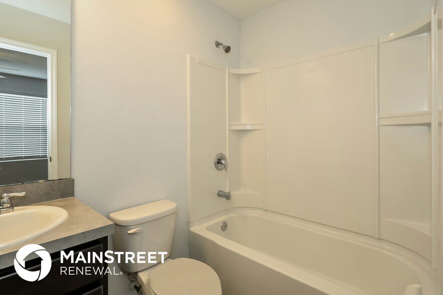 Building Photo - 551 Eiseman Wy