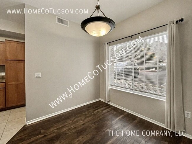 Building Photo - 1500 E Pusch Wilderness Dr