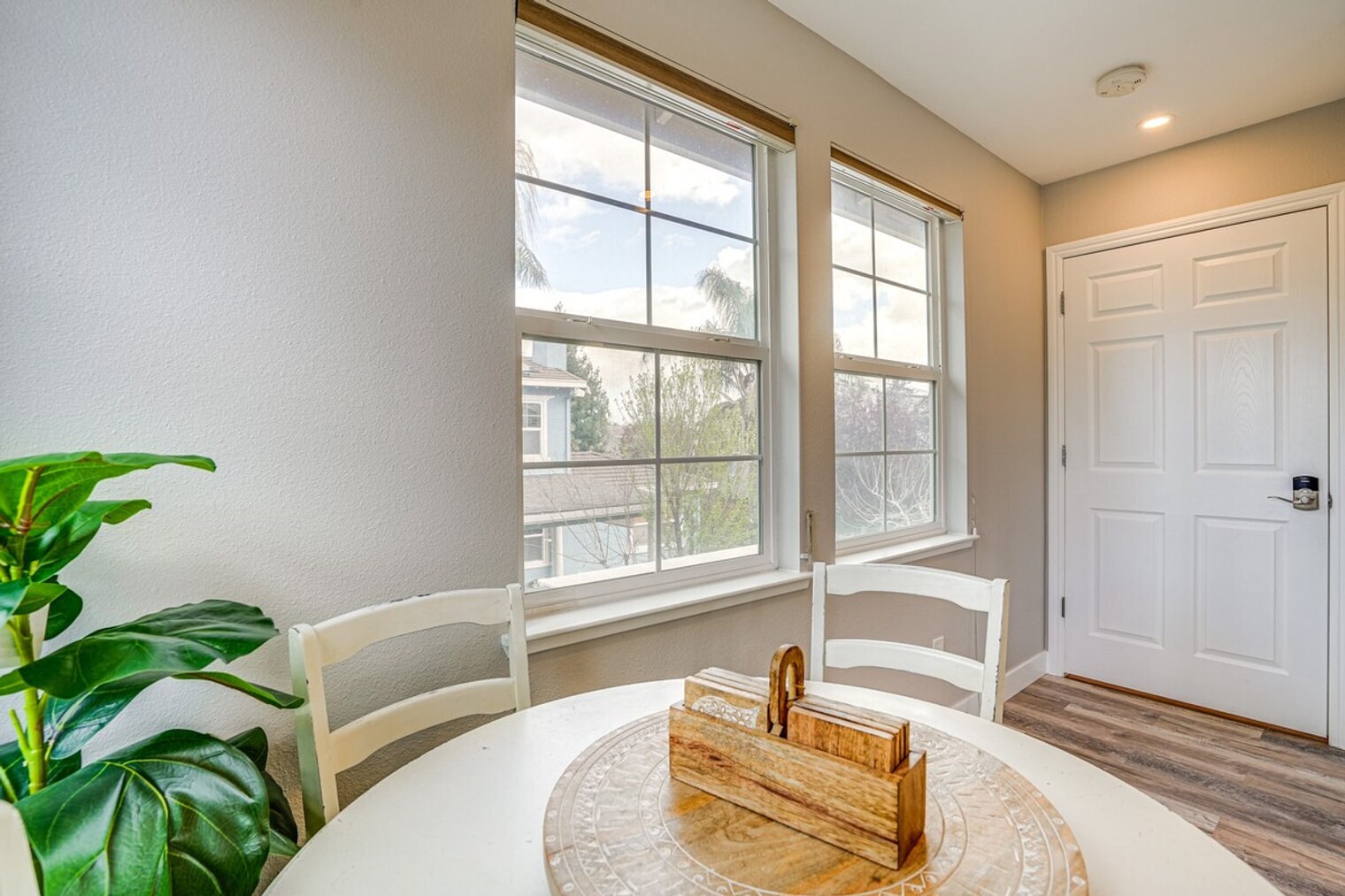 Building Photo - 1673 Harmony St