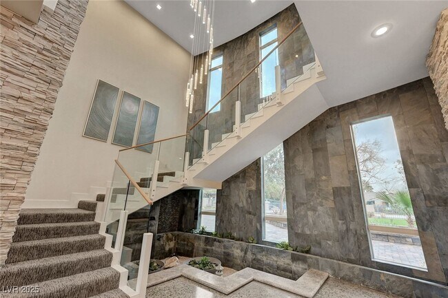 Building Photo - 2111 Edgewood Ave