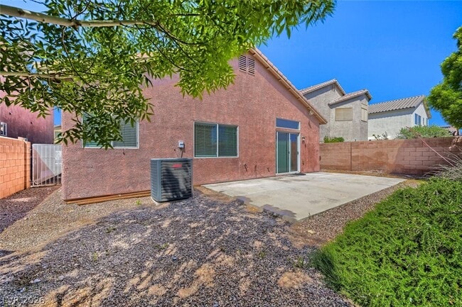 Building Photo - 6524 Casamar St