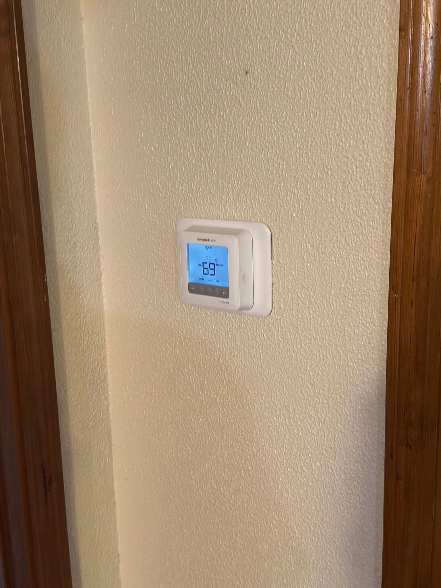 Building Photo - 2547 NE Holmes Rd