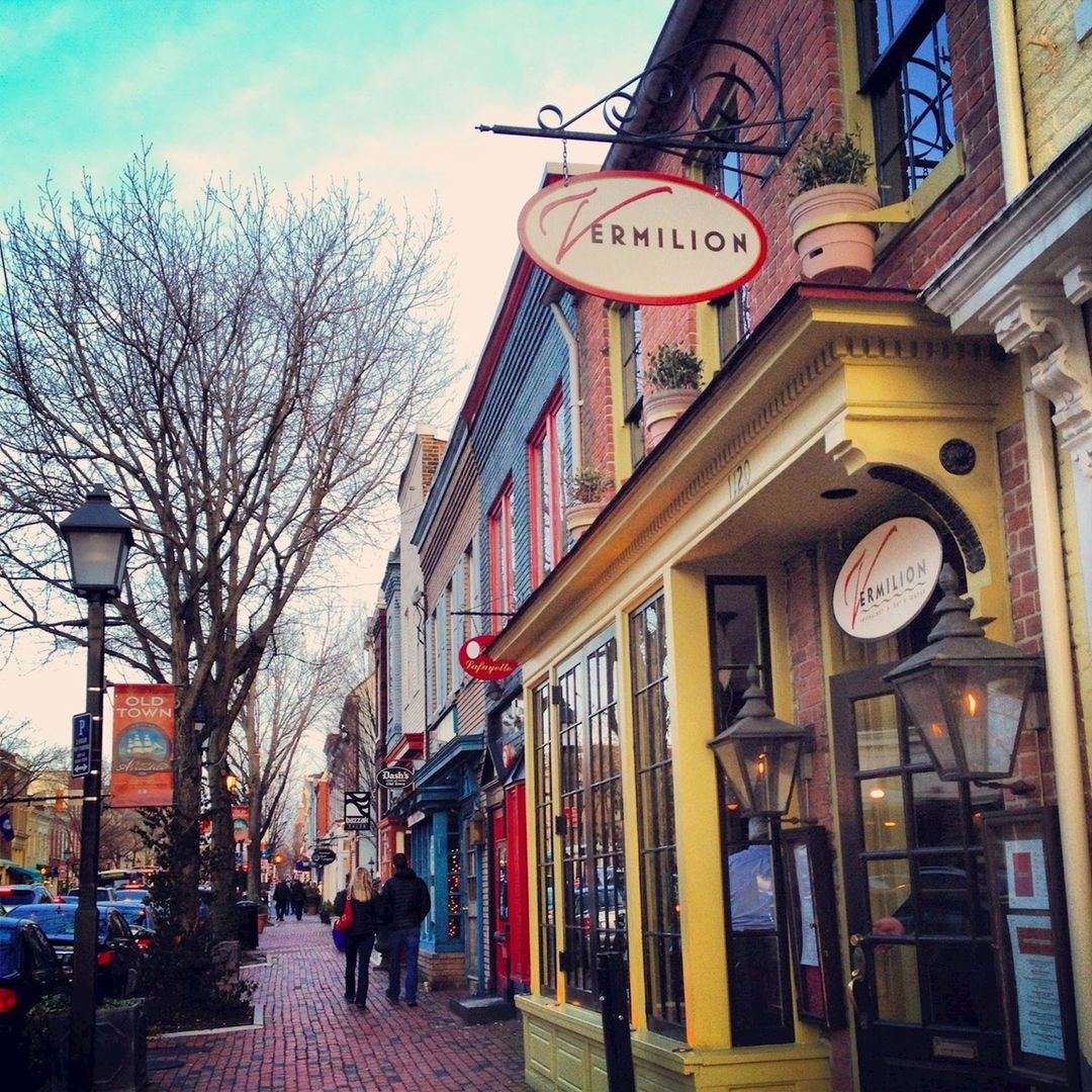 Building Photo - 2301 Farrington Ave