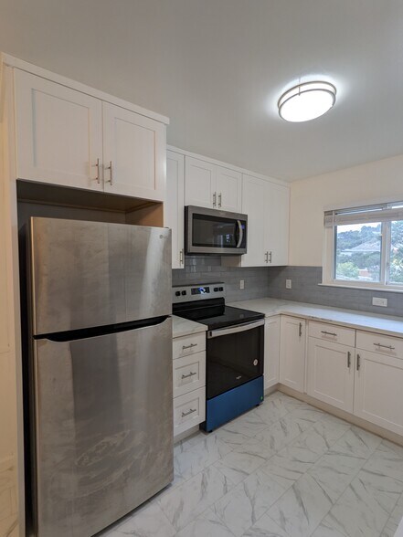 Building Photo - 3208 Countryside Dr