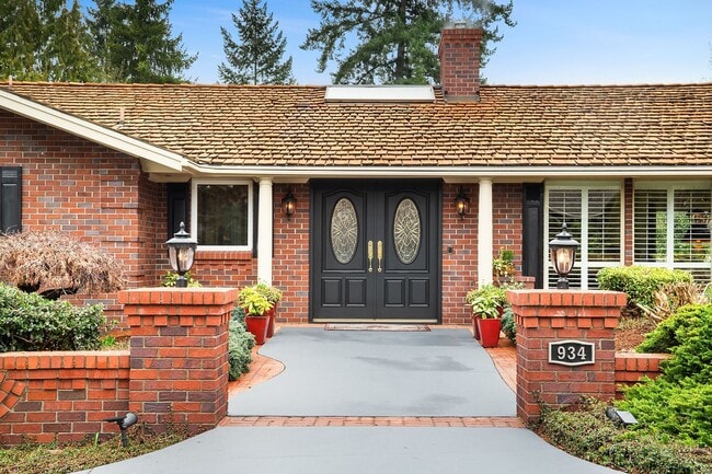 Building Photo - 4Bd/3Ba Medina House