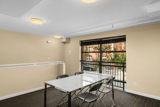 Building Photo - Beautiful convertible studio condo w/garage space included in desirable Belltown! AVAILABLE NOW!