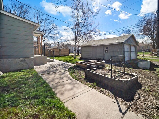 Building Photo - Modern & Cozy Retreat in Spokane – Prime Location Near Downtown