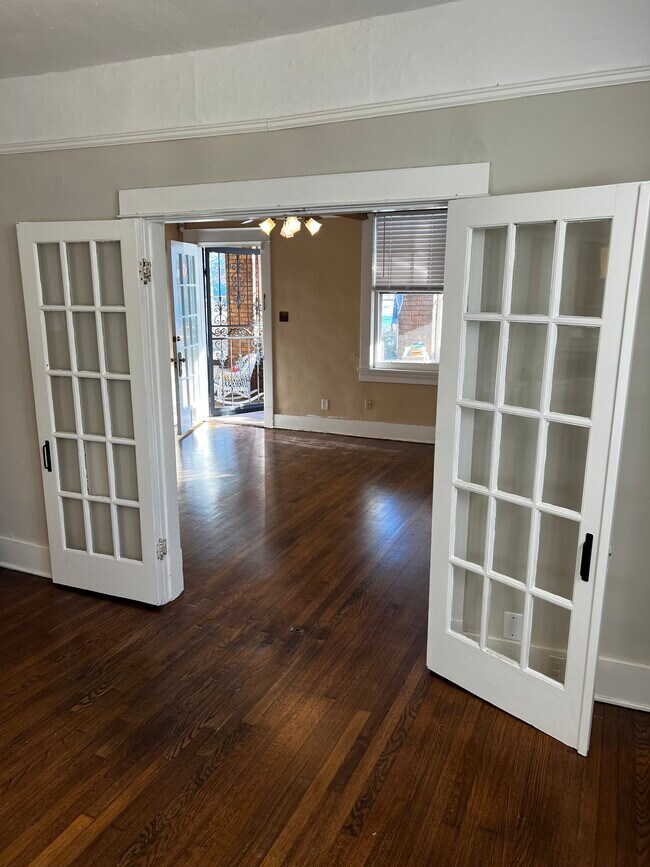 Building Photo - 2192 Nelson Ave