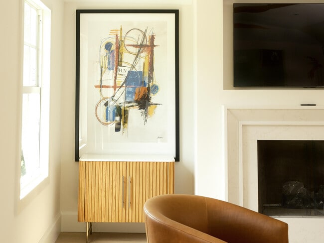 Building Photo - 1017 Tamarind Rd