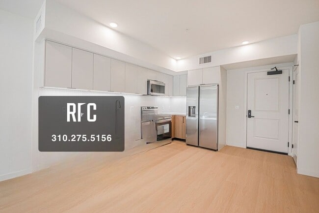 Building Photo - Welcome to the Gramercy