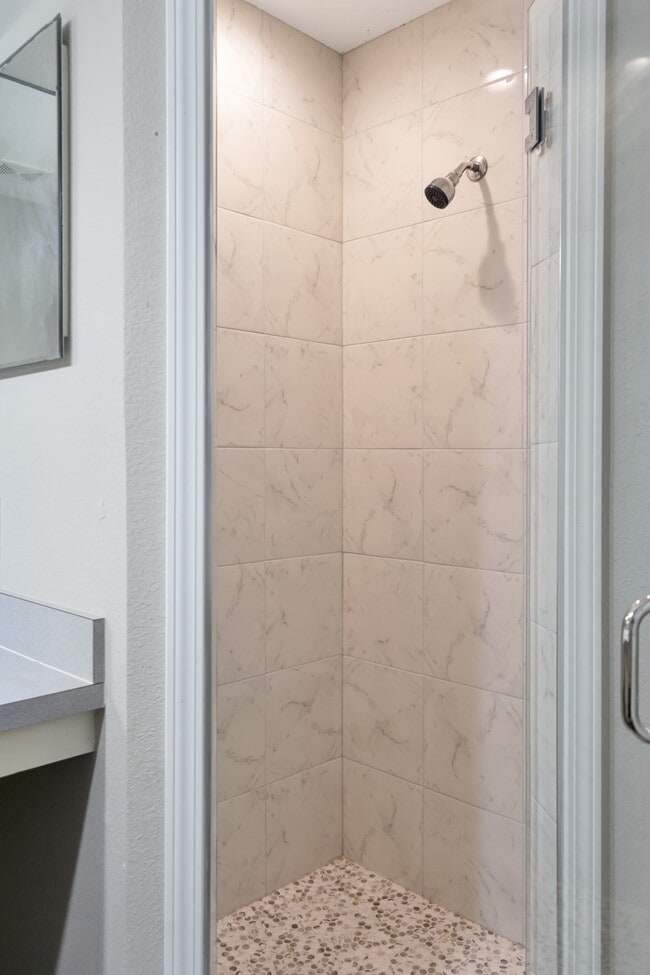 Building Photo - 1117 Peregrine St