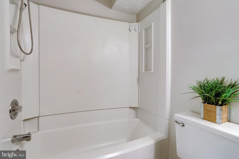 Building Photo - 8385 Brockham Dr