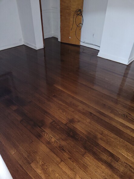 Diningroom - 76 Bedford St