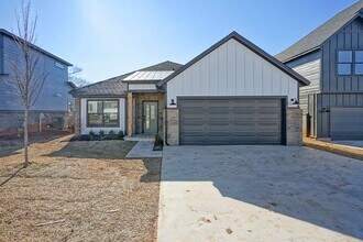 Building Photo - Beautiful New Construction Home in Edmond