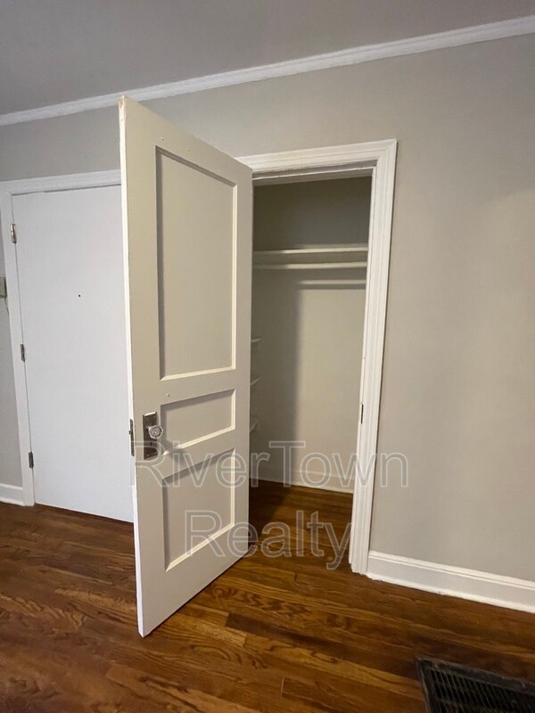 Building Photo - 3583 Watauga Ave