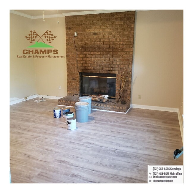 Building Photo - 402 Toronto Dr