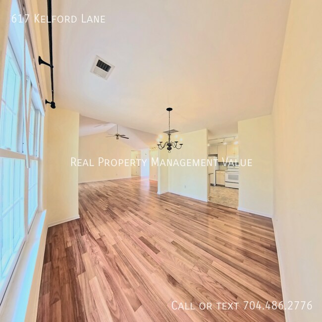 Building Photo - 617 Kelford Ln