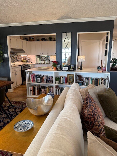 Living Room - 3131 E Alameda Ave