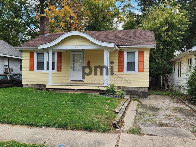 Primary Photo - 1609 E Johns Ave